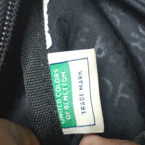 U.C.of Benetton - Picture 4 of 9